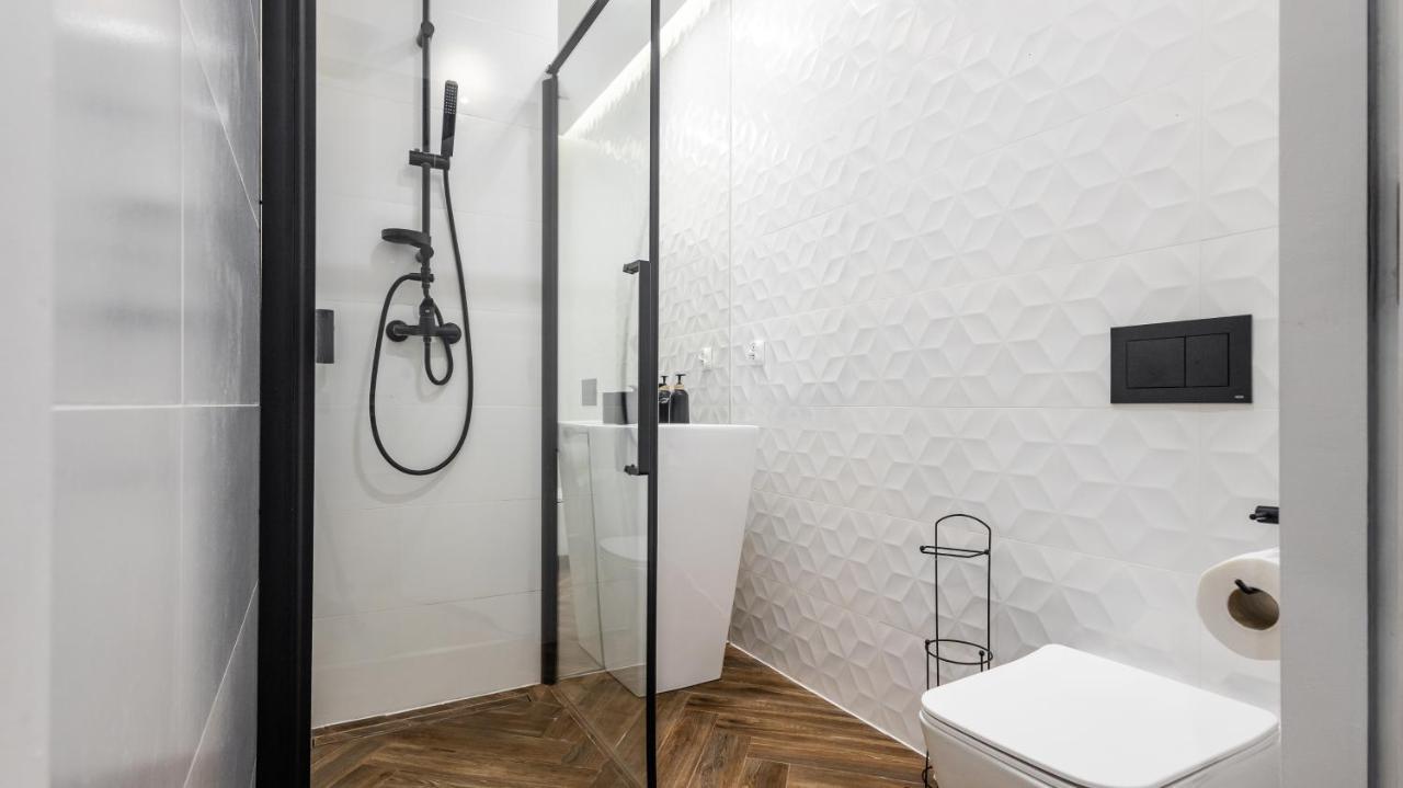 Zamoyskiego Jacuzzi Apartment クラクフ エクステリア 写真