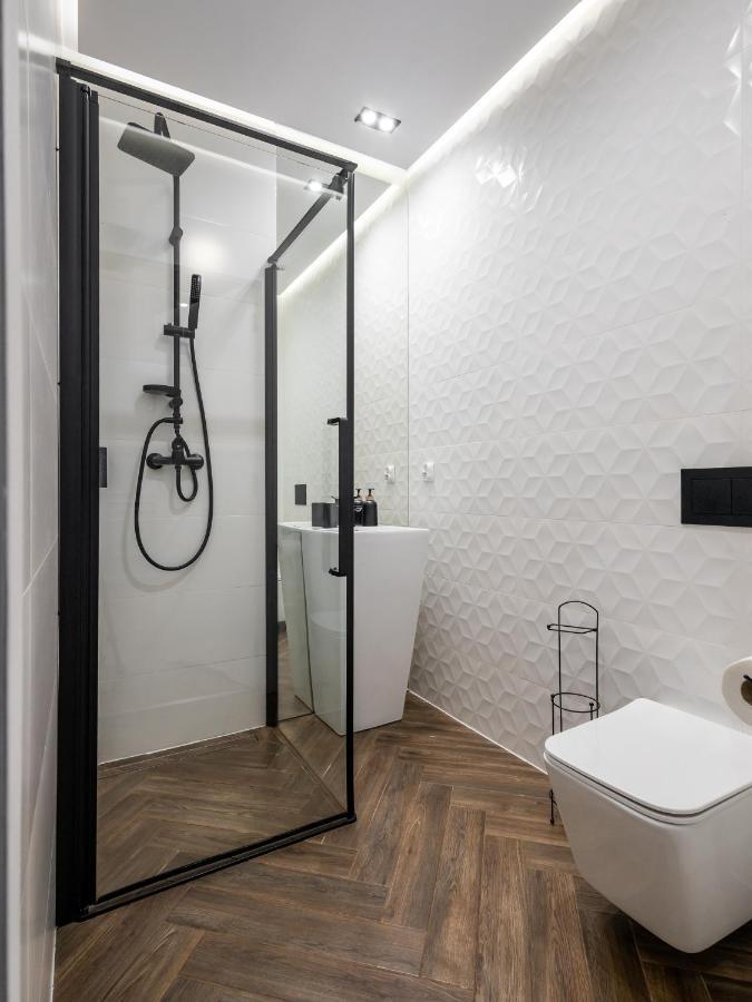 Zamoyskiego Jacuzzi Apartment クラクフ エクステリア 写真